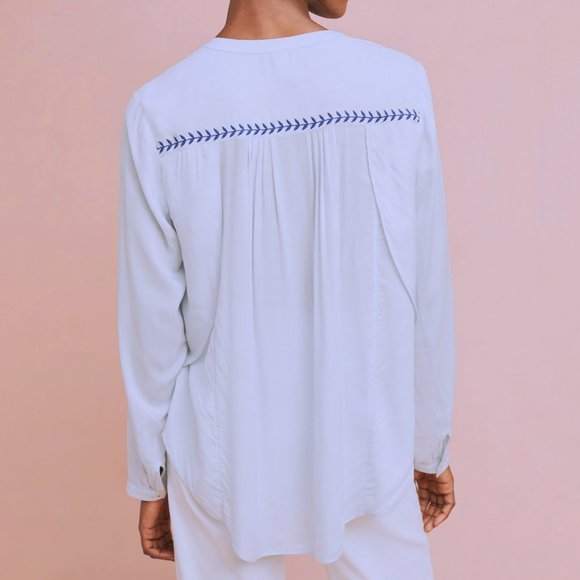 NWOT Anthropologie Iris Embroidered Buttondown - Picture 2 of 6